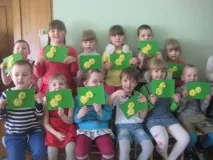 Конспект заняття НОД у старшій групі аплікація «Курча» заняття
