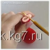 Лялька в смугастих панчохах, Клубок панчохах