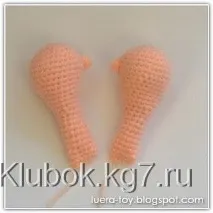 Лялька в смугастих панчохах, Клубок панчохах