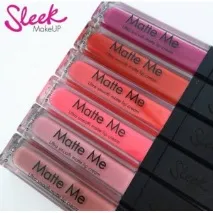 Матова рідка помада Sleek Matte Me - Матові губи-легко! А чи гідний це представник серед помада