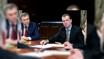 Медведєв поговорив із губернаторами про вибори медведєв