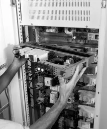 Методи монтажу низьковольтних автоматичних вимикачів монтажу