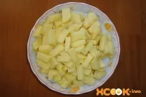 Окрошка на бульйоні бульйоні