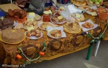 Відкривай скоріше базар, козаки везуть товар! » базар