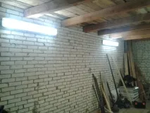 Освітлення у гараж витік