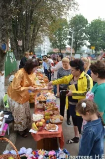 Відкривай скоріше базар, козаки везуть товар! » скоріше