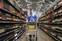 Продав горілку без ліцензії - заплати 300 тисяч рублів - Парламентська газета тисяч
