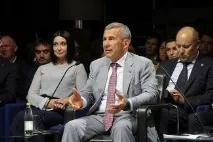Президент Мініханів жорстко вчив чиновників бути гнучкішими і м’якшими, Вечірня Казань президент