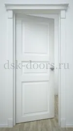 Продаж фінських білих дверей Alavus, білі класичні двері та сірі міжкімнатні дверей