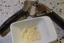 різними
