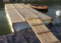 Саморобний пліт – дебаркадер для водойми з пластикових каністр пліт