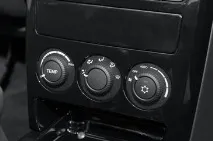 У деталях офіційні зображення рестайлінгової LADA Priora priora
