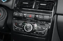 У деталях офіційні зображення рестайлінгової LADA Priora деталях