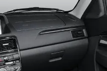 У деталях офіційні зображення рестайлінгової LADA Priora деталях
