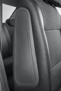 У деталях офіційні зображення рестайлінгової LADA Priora зображення