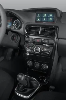 У деталях офіційні зображення рестайлінгової LADA Priora офіційні