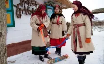 В Україні відзначають Масляну традиції та звичаї тиждень
