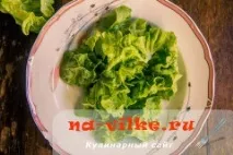 Салат з ананасом та кальмарами салат