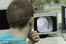 Центр дитячої кардіології та кардіохірургії там «чинять» маленькі серця (Щороку в Україні чинять