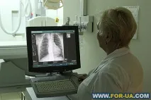 Центр дитячої кардіології та кардіохірургії там «чинять» маленькі серця (Щороку в Україні чинять