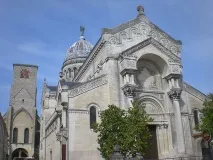 Визначні місця Тура (Tours), Франція - що подивитися в Турі визначні