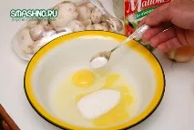 Готуємо торт із млинців із грибами млинців
