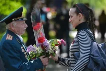 Як українців змушують забути День Перемоги Україна Колишній СРСР забути