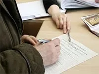 Як видати родичам трудову книжку померлого працівника працівника