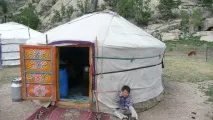 Непоказні зовні - приголомшливі всередині чудові юрти кочових народів чудові