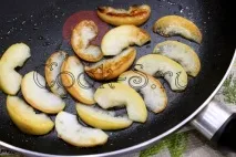 Вівсянка з яблуками - Покроковий рецепт з фото, Різне яблуками