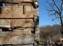 Пенсіонер купив розвалюху за 100 доларів та повністю її модернізував розвалюху
