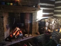 Пенсіонер купив розвалюху за 100 доларів та повністю її модернізував купив