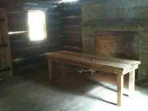 Пенсіонер купив розвалюху за 100 доларів та повністю її модернізував доларів