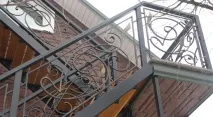 Поруччя для сходів на терасу або ганок із профільної труби сходів