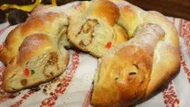 Пиріг на Великдень (з родзинками, сиром) родзинками