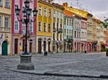 вулицю