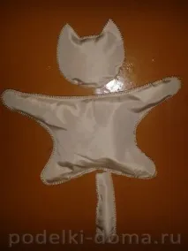 Прихватка для штори Кішка в техніці гільйошування прихватка