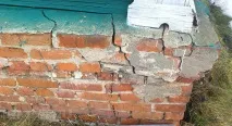 Ремонт дерев’яного будинку заміна нижніх вінців дерев