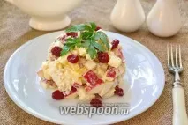 Салат з куркою, яблуком та в’яленою вишнею рецепт з фото, як приготувати на яблуком