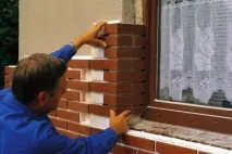 Сайдинг під цеглу як обшити утеплювачем і обробити фасадними панелями фото цеглу