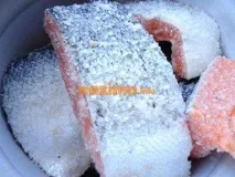 Сьомга солона – рецепт з фото в домашніх умовах рецепт