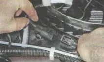 Зняття вентилятора охолодження радіатора на Лада Гранта зняття