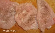 Соковите куряче філе в духовці куряче