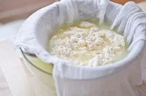 Сир із козиного молока для немовляти немовляти
