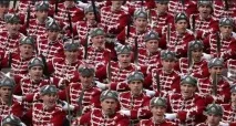Військова форма у різних країнах світу різних