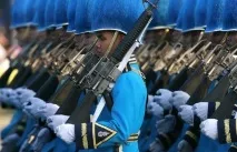 Військова форма у різних країнах світу різних
