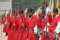 Військова форма у різних країнах світу форма