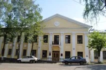 Жінки-примари українських міст його