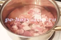 Печеня в каструлі зі свинини з картоплею, рецепт каструлі