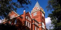 17 американських університетів, випускники бізнес-спеціальностей яких заробляють найбільше, американських